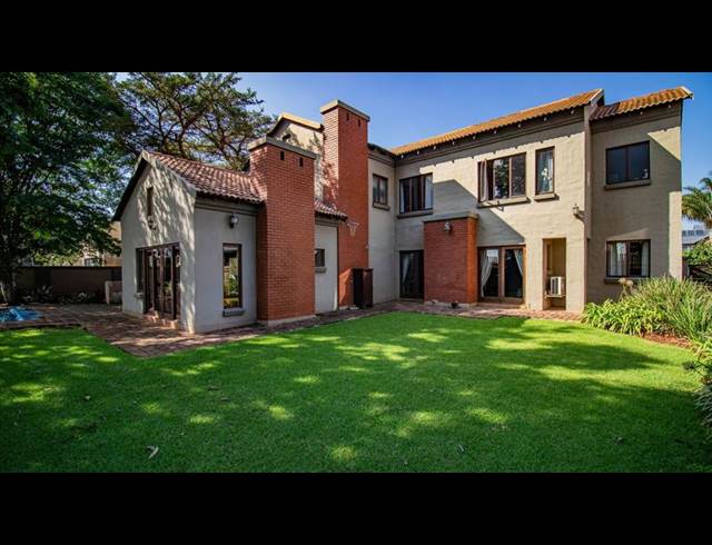 4 BEDROOM HOUSE FOR SALE IN MIDFIELDS